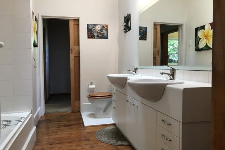 Photo of property in 1/34 Hackthorne Road, Cashmere, Christchurch, 8022