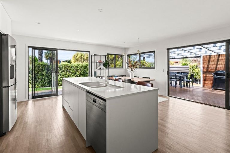 Photo of property in 38 King Street, Taradale, Napier, 4112