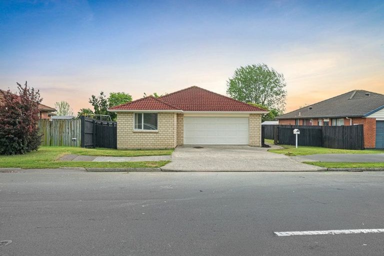 Photo of property in 197 Keri Vista Rise, Papakura, 2110