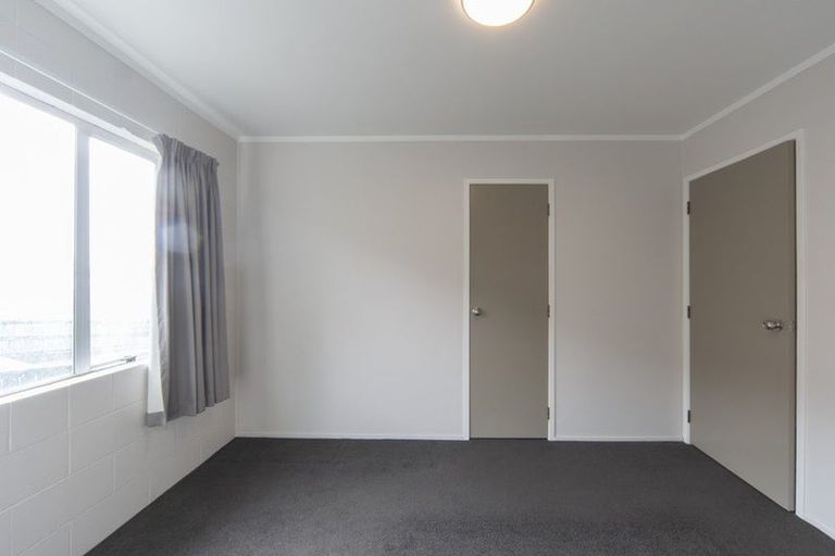 Photo of property in 1/2 Ruakiwi Road, Hamilton Lake, Hamilton, 3204