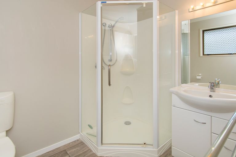 Photo of property in 34 Waikite Road, Welcome Bay, Tauranga, 3112