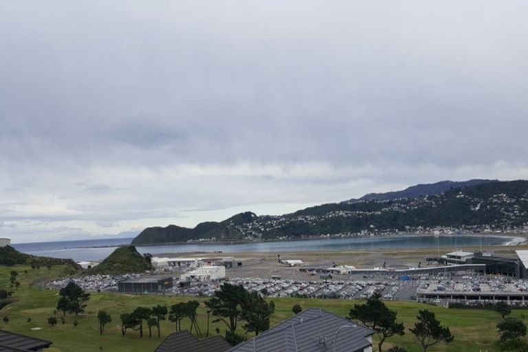 Photo of property in 3a Nuku Street, Strathmore Park, Wellington, 6022