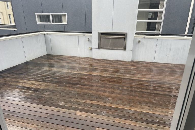 Photo of property in 35e Garnet Road, Westmere, Auckland, 1022