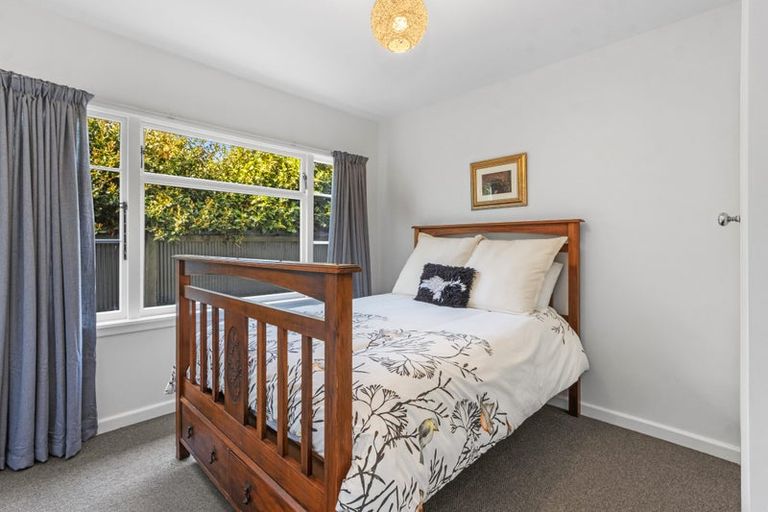 Photo of property in 327 Wairakei Road, Burnside, Christchurch, 8053