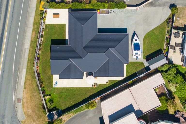 Photo of property in 10 Admiralty Place, Waikawa, Picton, 7220