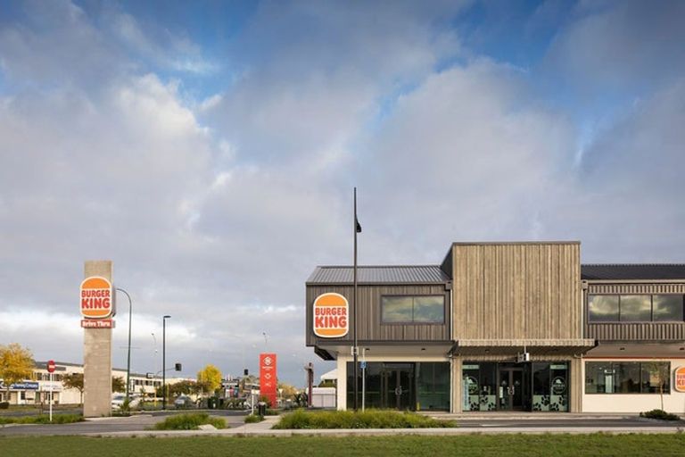 Photo of property in 8 Kawapani Lane, Kumeu, 0810