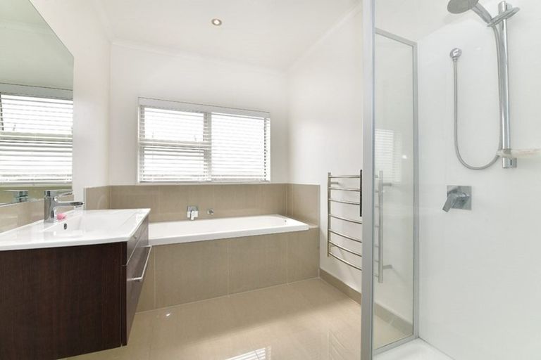 Photo of property in 31 Discovery Drive, Gulf Harbour, Whangaparaoa, 0930
