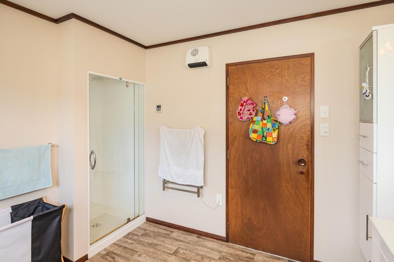 Photo of property in 23 Leven Street, South Hill, Oamaru, 9400