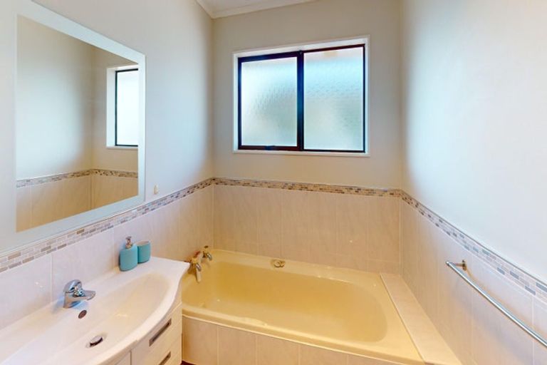 Photo of property in 24 Devon Road, Springvale, Whanganui, 4501