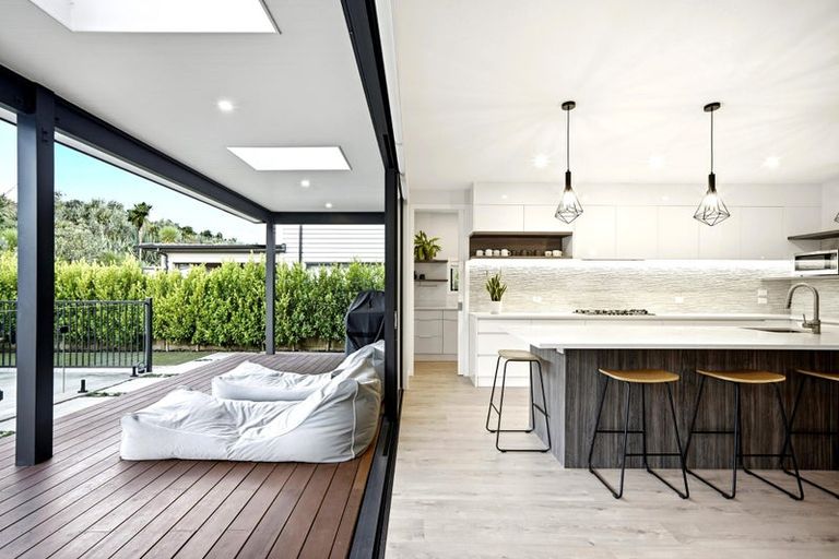 Photo of property in 19 Headsail Drive, Long Bay, Auckland, 0630