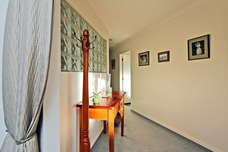 Photo of property in 18/212 Grove Road, Mayfair, Hastings, 4122