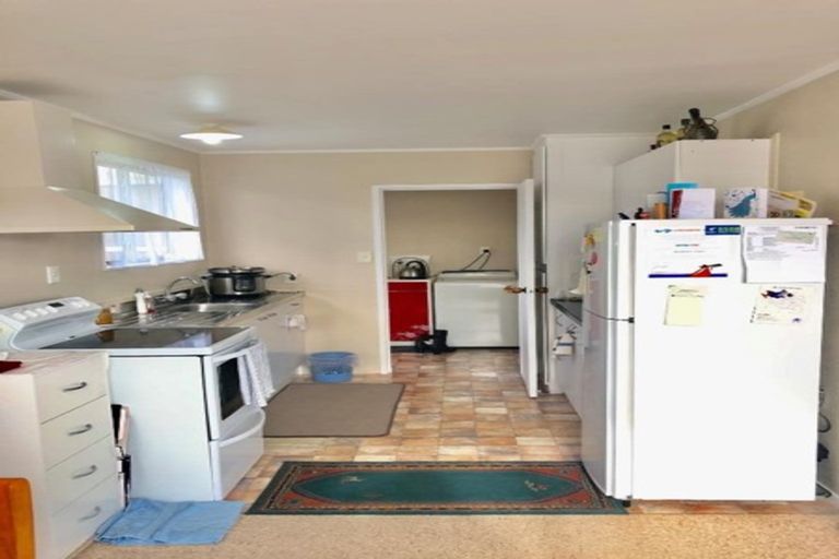 Photo of property in 1/6 Penion Drive, Flat Bush, Auckland, 2023