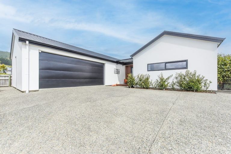 Photo of property in 17 Travers Avenue, Richmond, 7020