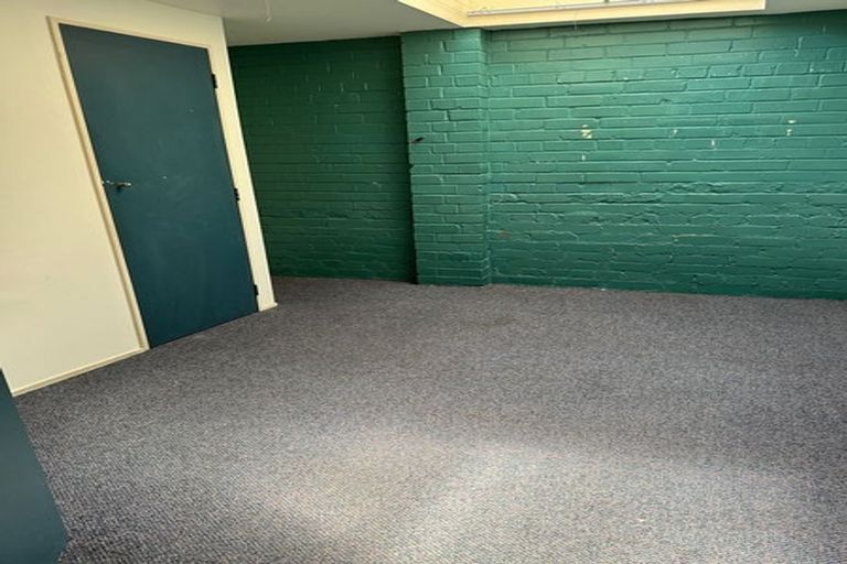 Photo of property in 8 Vogel Street, Dunedin Central, Dunedin, 9016