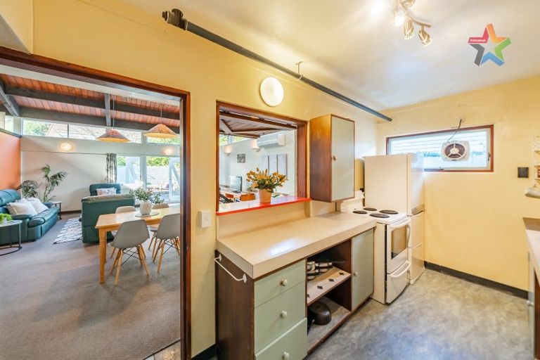 Photo of property in 57 Oroua Street, Eastbourne, Lower Hutt, 5013