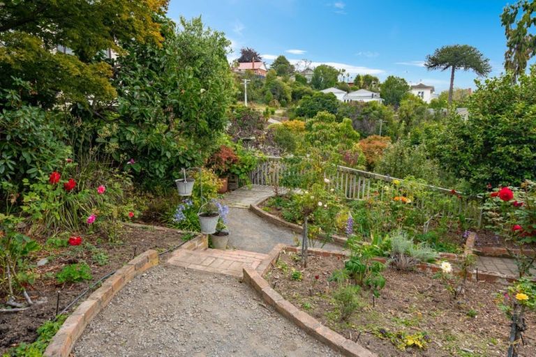 Photo of property in 36 Middleton Road, Kew, Dunedin, 9012