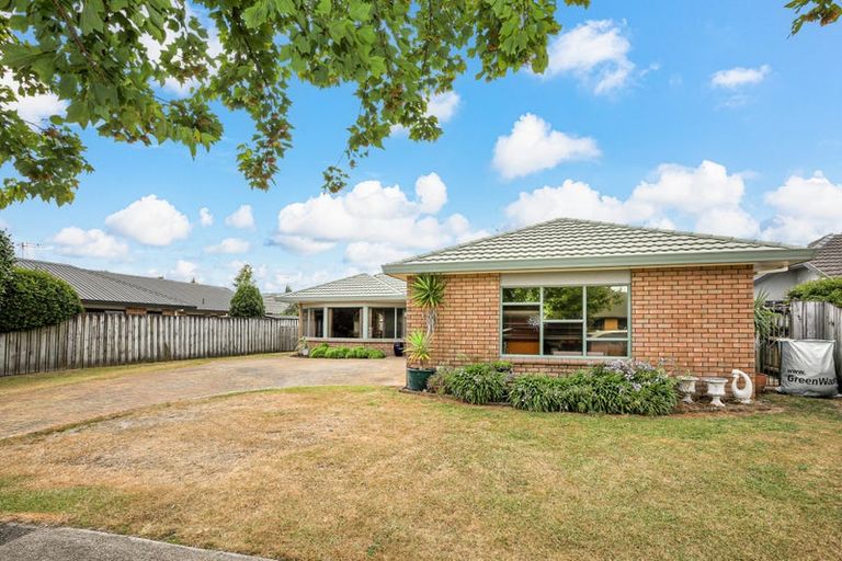 Photo of property in 20 Admiral Crescent, Flagstaff, Hamilton, 3210