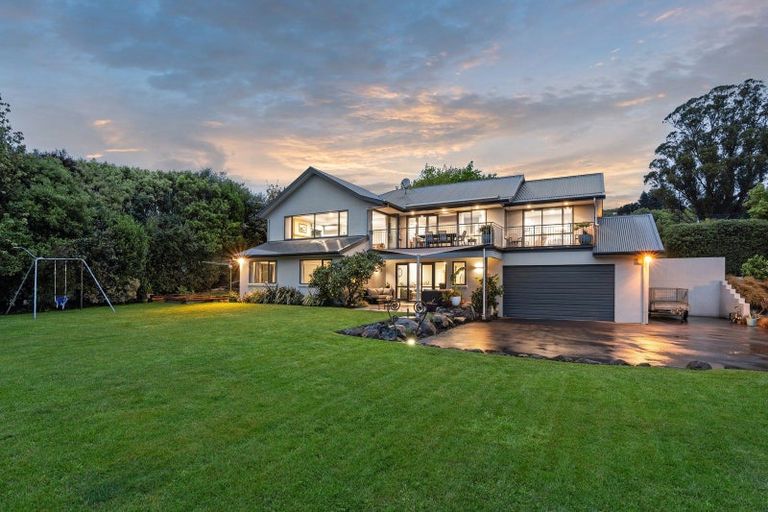 Photo of property in 32 Hyndhope Road, Kennedys Bush, Christchurch, 8025