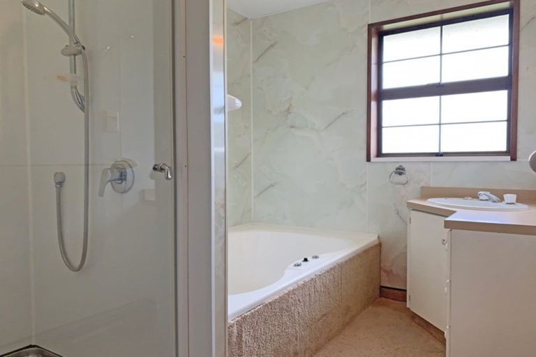 Photo of property in 8 Burns Street, Owaka, 9535