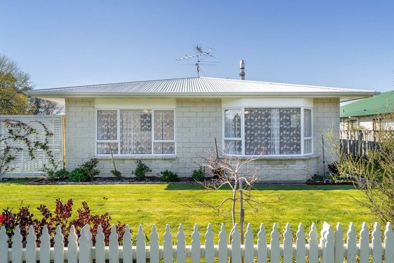 Photo of property in 33 Reading Street, Greytown, 5712