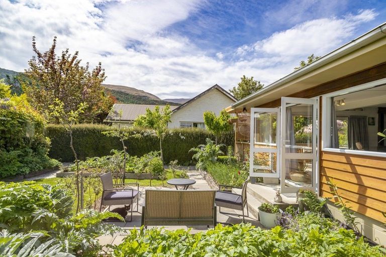 Photo of property in 25 Kent Street, Arrowtown, 9302