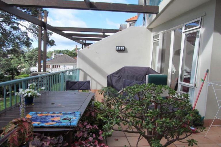 Photo of property in The Sands Apartments, 16/47 The Strand, Takapuna, Auckland, 0622