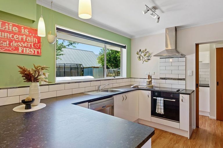 Photo of property in 7 Rimu Street, Waikanae, 5036