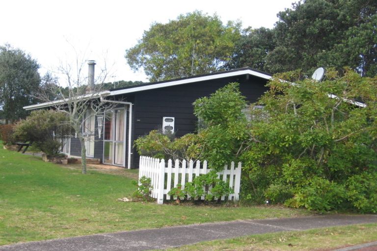 Photo of property in 20 Lowe Park Lane, Pauanui, Hikuai, 3579