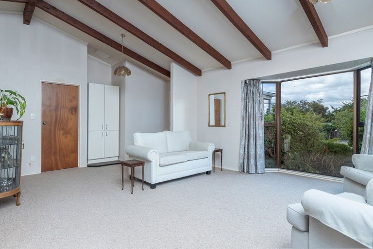 Photo of property in 12 Skipage Grove, Featherston, 5710