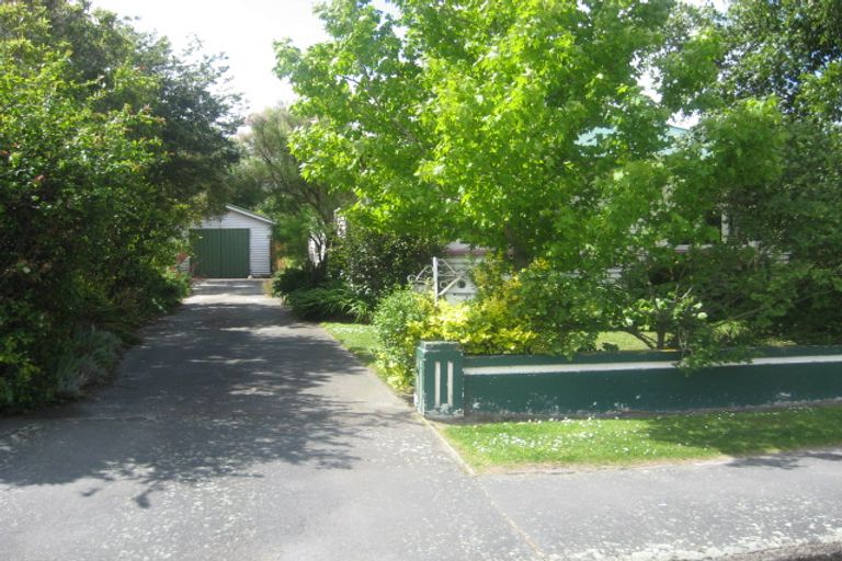 Photo of property in 71 Martin Avenue, Beckenham, Christchurch, 8023