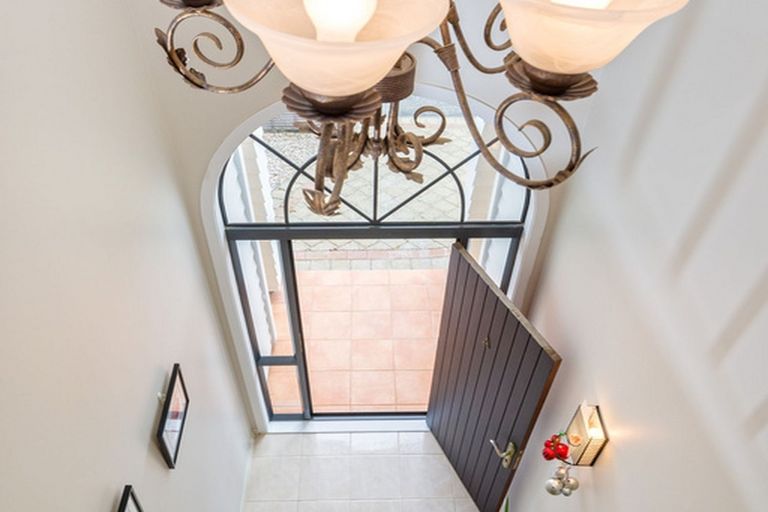 Photo of property in 151a Bucklands Beach Road, Bucklands Beach, Auckland, 2012