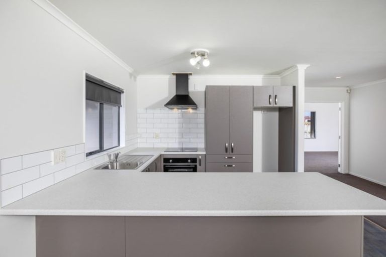 Photo of property in 4 Twickenham Place, Nawton, Hamilton, 3200