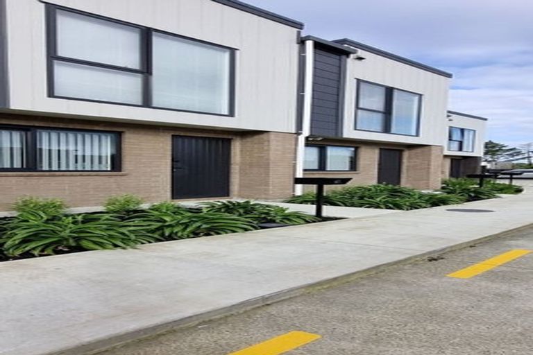Photo of property in 59 Huri Street, Mangere Bridge, Auckland, 2022