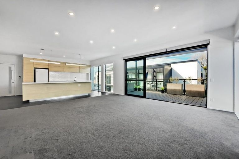Photo of property in 4/275 Kilmore Street, Christchurch Central, Christchurch, 8011