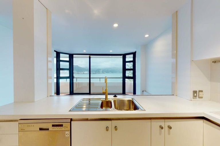 Photo of property in 6/260 Oriental Parade, Oriental Bay, Wellington, 6011