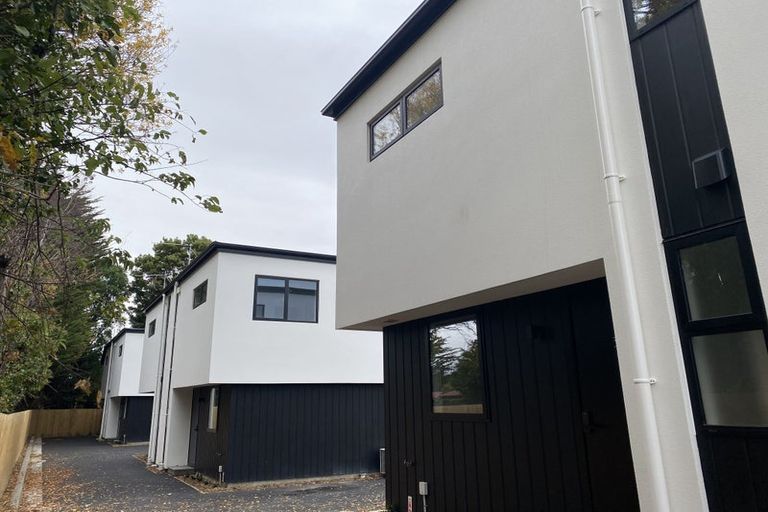 Photo of property in 1/8a Taramea Place, Addington, Christchurch, 8024