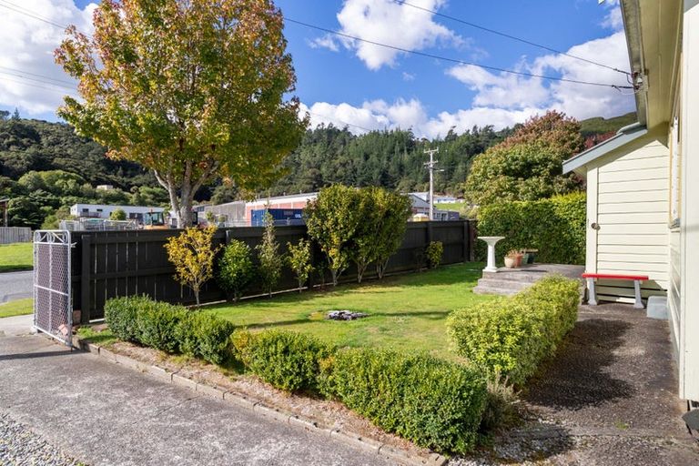 Photo of property in 164 Rata Street, Naenae, Lower Hutt, 5011
