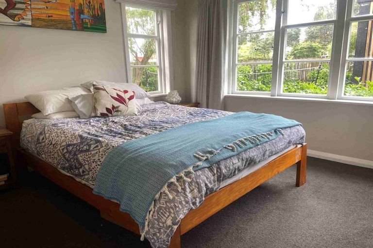 Photo of property in 2 Fergusson Street, Waterloo, Lower Hutt, 5011