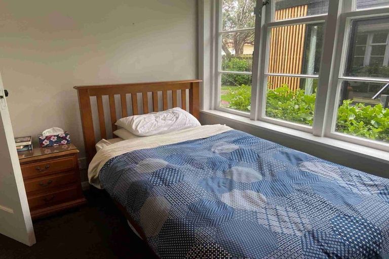 Photo of property in 2 Fergusson Street, Waterloo, Lower Hutt, 5011