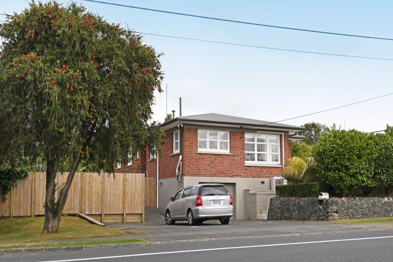 Photo of property in 53 Rodney Street, Wellsford, 0900
