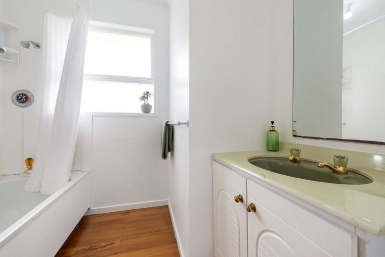 Photo of property in 10 Pamela Place, Deanwell, Hamilton, 3206