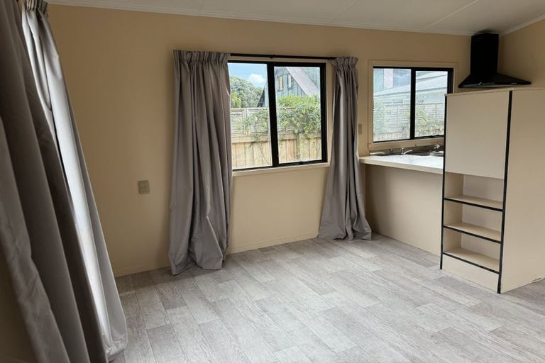 Photo of property in 29 Taikata Road, Te Atatu Peninsula, Auckland, 0610