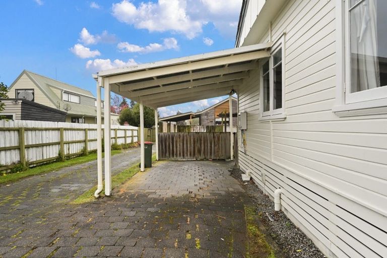 Photo of property in 41 Lake Crescent, Hamilton Lake, Hamilton, 3204