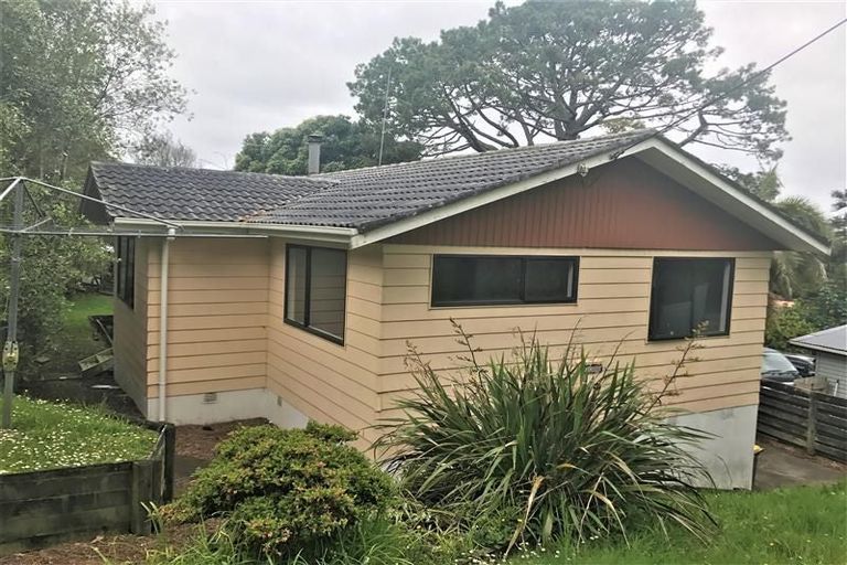 Photo of property in 5a Cherry Tree Place, Massey, Auckland, 0614