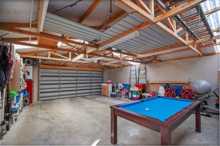 Photo of property in 33 Great North Road, Saint Johns Hill, Whanganui, 4501