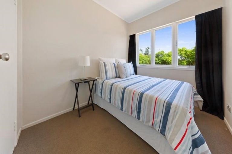 Photo of property in 7/33 Rodney Street, Howick, Auckland, 2014