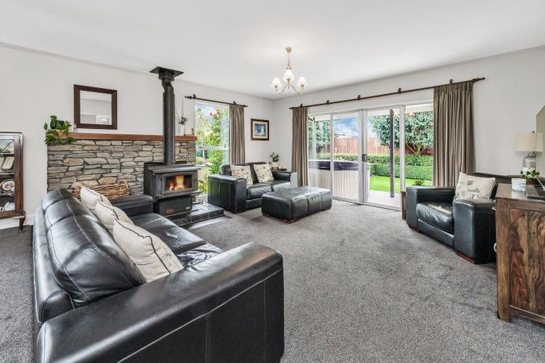 Photo of property in 21a Leeston And Lake Road, Leeston, 7632