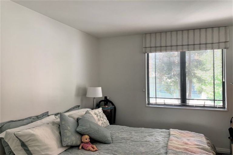 Photo of property in St James Courts, 12/77 Gloucester Street, Christchurch Central, Christchurch, 8013