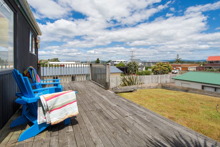 Photo of property in 517 Pukehina Parade, Pukehina, Te Puke, 3189