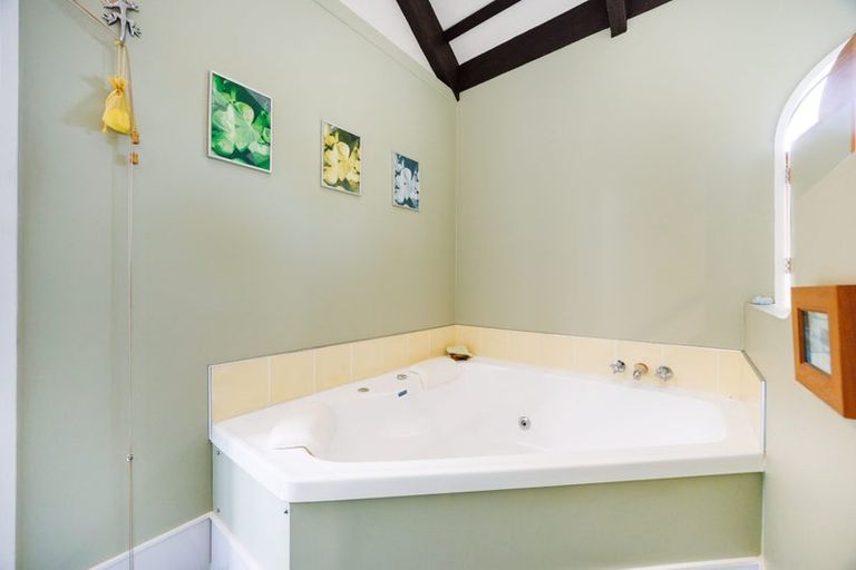 Photo of property in 101 Clifton Terrace, Fitzherbert, Palmerston North, 4410